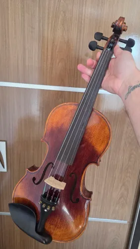 Violino eagle VK644 original.