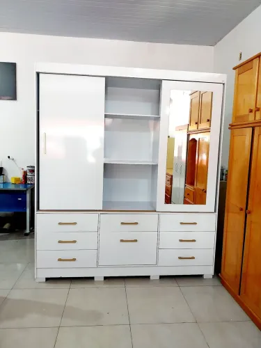 Guarda roupa super conservado