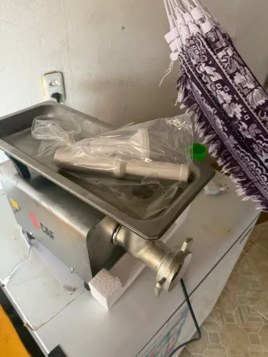 MOEDOR DE CARNE NOVO NUNCA USADO
