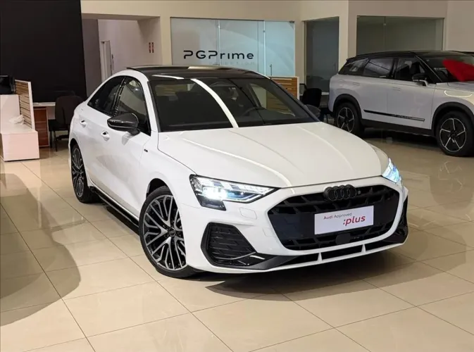 Audi A3 Sed. Perform. Black 2.0 TFSI S-tronic 2026