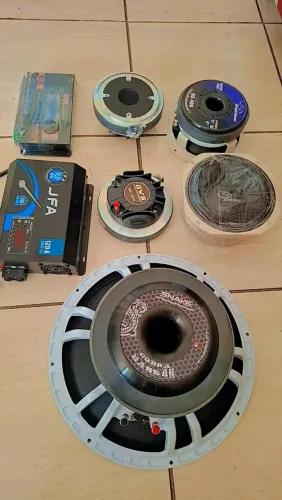 Acessórios de Som automotivo 