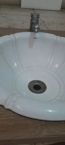 Pia deca de sobrepor e torneira automatica