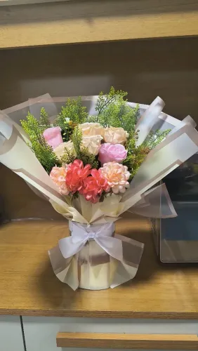 Buquês de flores artificial a partir de 35,00 