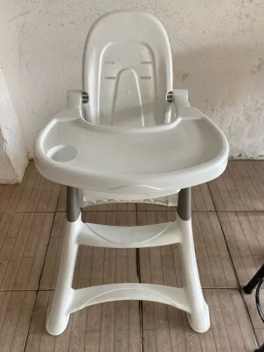 Carrinho de passeio e cadeira de alimentação infantil 