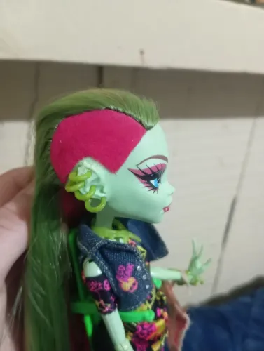 Boneca Vênus básica g1 completa 