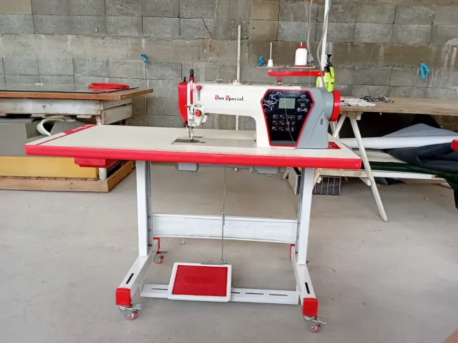 Máquina de costura Industrial Reta Special
