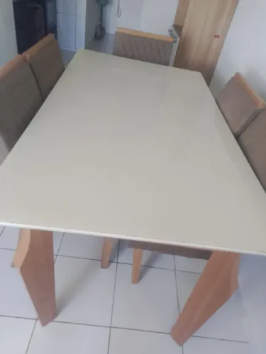 Preço só da mesa laqueada