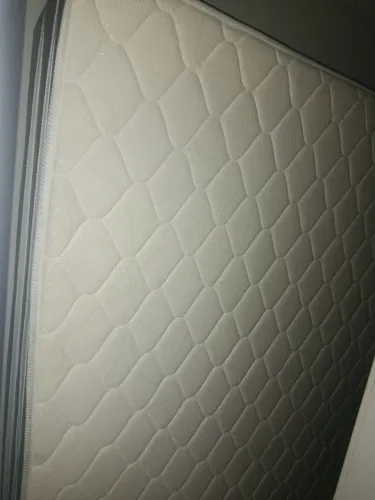 Cama de casal usada 3 VEZES