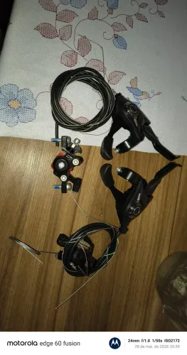 Par de Manete e Pinça Freio a Disco 