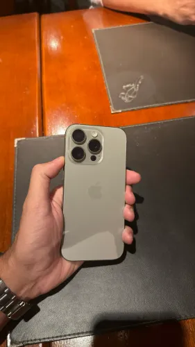 iPhone 16 Pro Titânio Natural 256gb