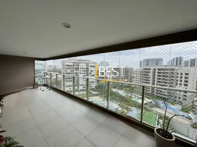 Barra da Tijuca Condominio Latitude 4 quartos andar alto e vista livre