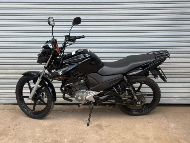 YAMAHA FAZER 150 2015