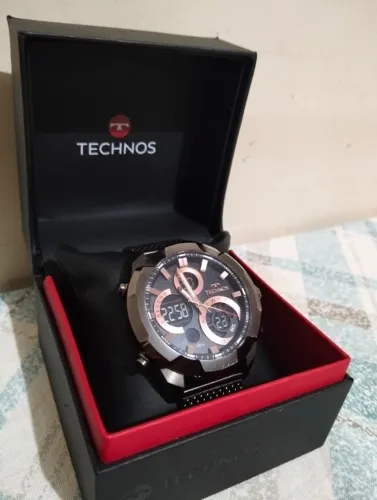 Relógio technos