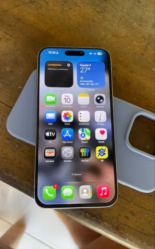 Vendo iPhone 15 pro max 256 gb saúde 84