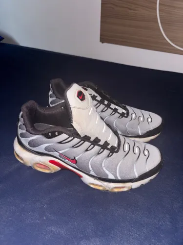 Tênis Nike Tn