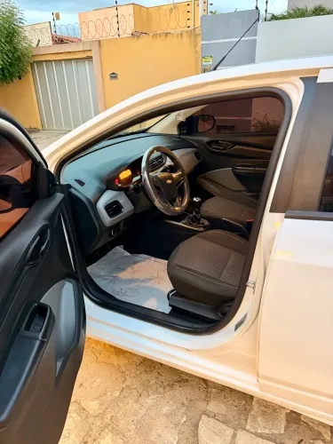 Chevrolet Onix JOY Hatch 1.0 8V Flex Mec. 4P 2019