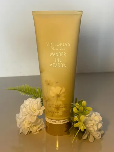 Hidratante Victoria's Secret edição limitada Wander The Meadow