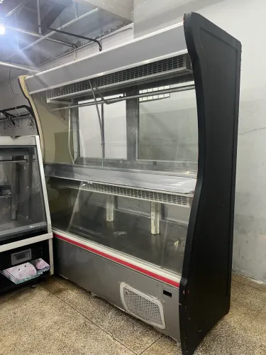 Vendo balcão frio gelopar 220v
