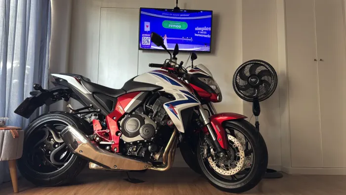 Cb1000r (barracuda )