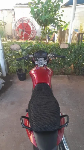Moto titan 