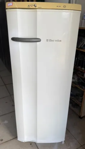 GELADEIRA ELECTROLUX GELO NORMAL