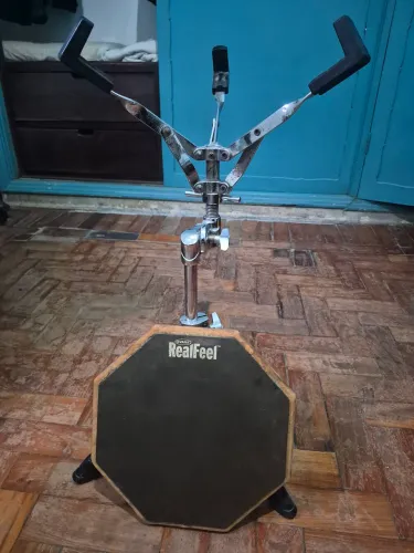 Vendo Estante de caixa Mapex + Pad Evans RealFeel