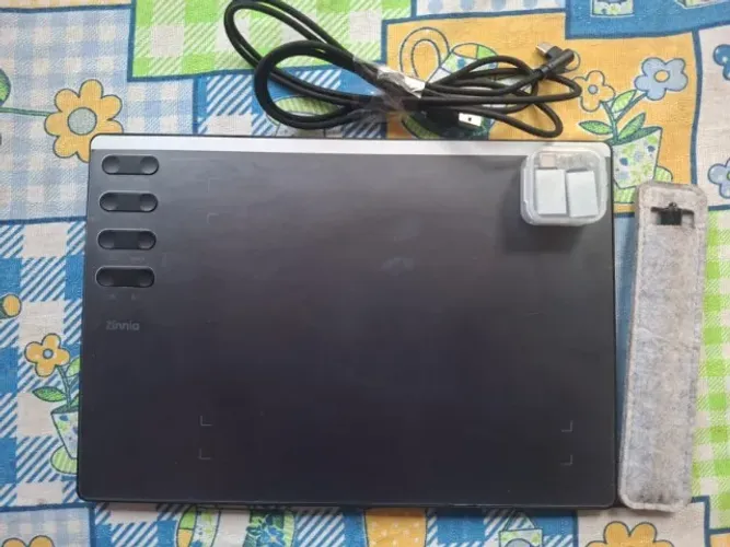 MESA DIGITALIZADORA ZINNIA MOMENTUM Mt100 Em perfeito Estado + adaptadores +caneta