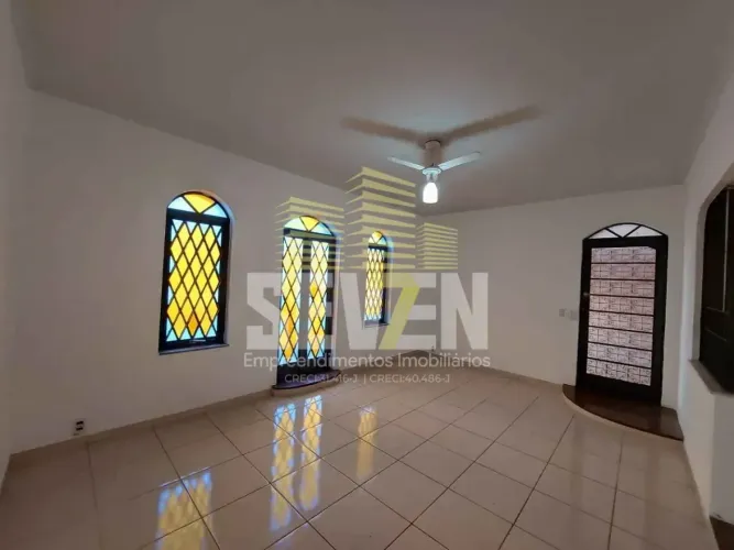 Casa com 4 Quartos e Edícula com Churrasqueira na Vila Cidade Universitária Bauru/SP