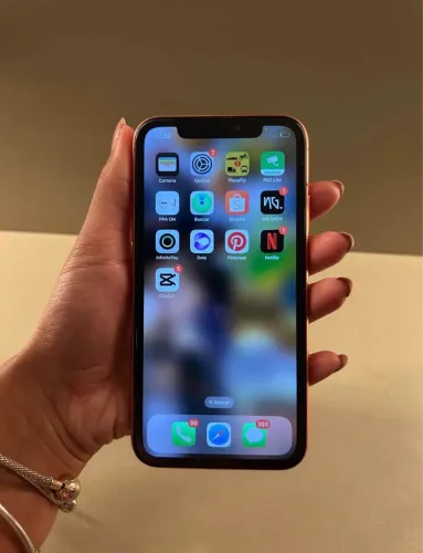iPhone XR