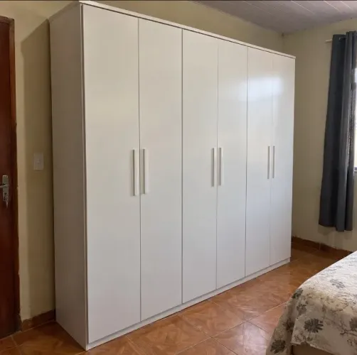 Guarda Roupas Casal Com 2,12m de Largura (Entrega Imediata Produto Novo)