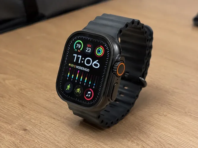 Apple Watch Ultra 2 GPS + Cellular 49 mm - Titânio Preto