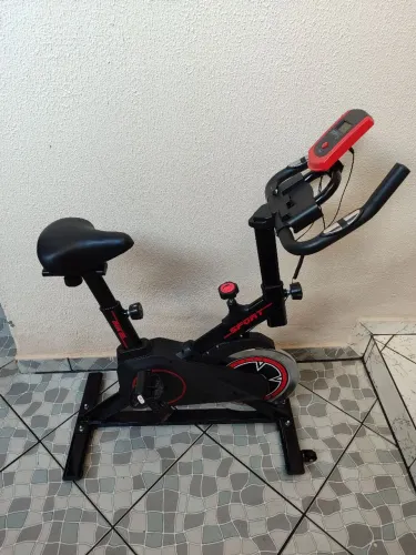 Bicicleta Ergométrica Semi-nova