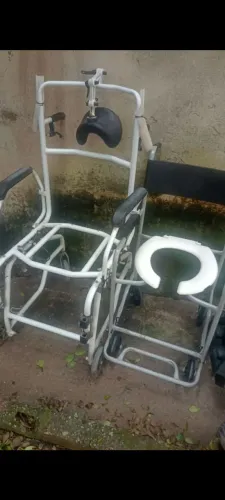 Cadeiras de banho tudo 50 reais