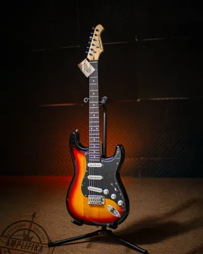 Guitarra Aria Pro II Stratocaster Sunburst (PROMOÇÃO)