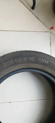 Pneu para carro Marca Continental Usado 205 60 16