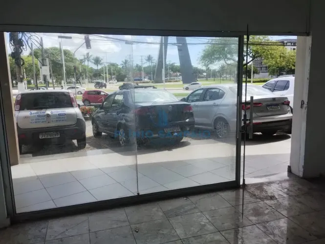 Imóvel para venda tem 33 metros quadrados em Enseada do Suá - Vitória - ES