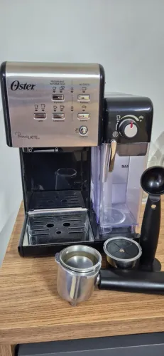 Cafeteira Oster PrimaLatte - Excelente estado