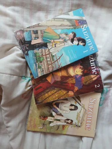 SUZUME mangá lacrado vol. 1,2 e 3.