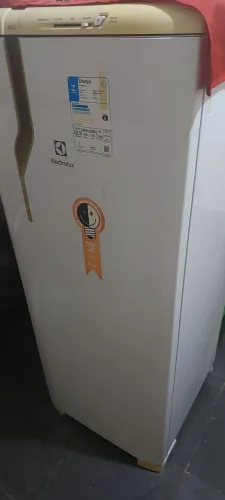 Geladeira 254 Lts