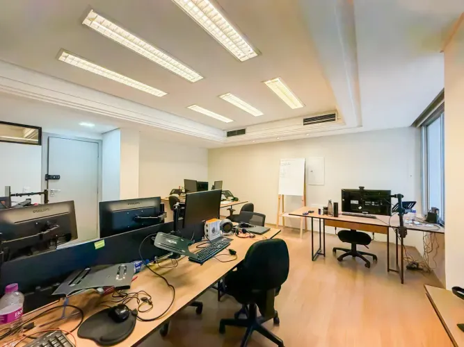 CONJUNTO COMERCIAL ALTO DA GLÓRIA