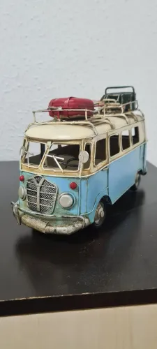 Kombi decorativa estilizada
