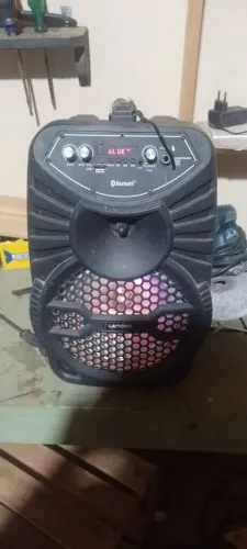 Vendo caixa de som em bom estado