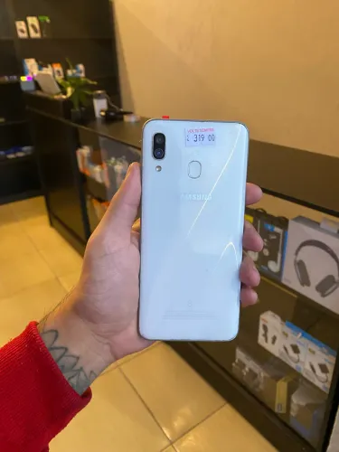 Samsung a30