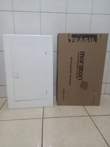 Quadro CS 36 Disjuntor 150A Trifásico DCM Embutir Branco