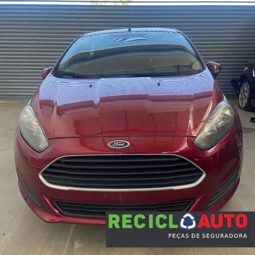 Sucata de new Fiesta 2015 1.5  manual para retirada de peças 