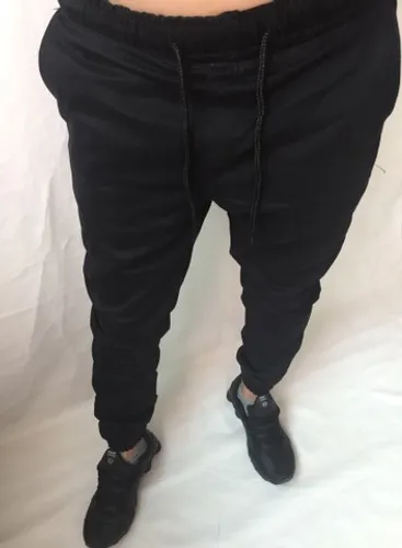 Calça Jogger e calça jeans masculina com elastano