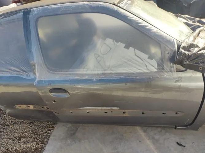 N180 Porta Lado Direito Clio 2 Portas até 2011 (com detalhe)