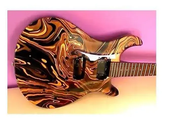 Pinturas em guitarras/Baixos Promoção Black November
