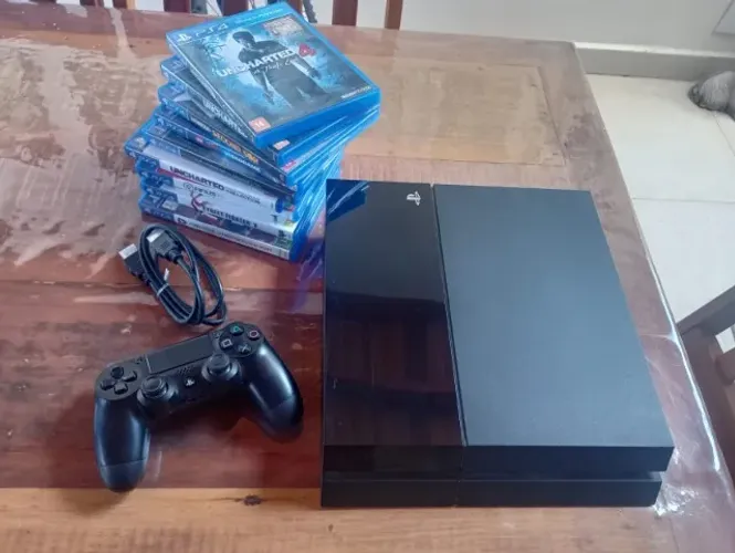 PLAYSTATION PS4 500GB COM JOGOS