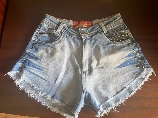 23 Graus Jeans short feminina tam. 38/40